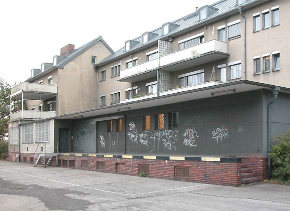 Endstation. Ehemaliges Deutsches Bibliotheksinstitut, Berlin. Der Ort der Abwicklung: Geb&auml;ude, R&uuml;ckseite