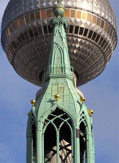 Berlin-Mitte: Fernsehturm, Kirchturm Marienkirche