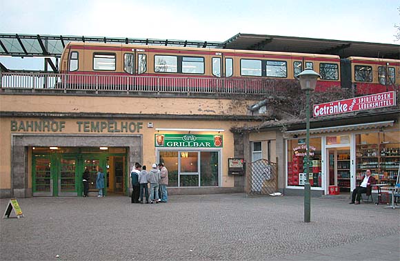 U- und S-Bahnhof Tempelhof
