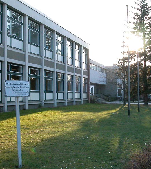 Wolfsburger Weg: Sch&auml;tzelberg-Grundschule