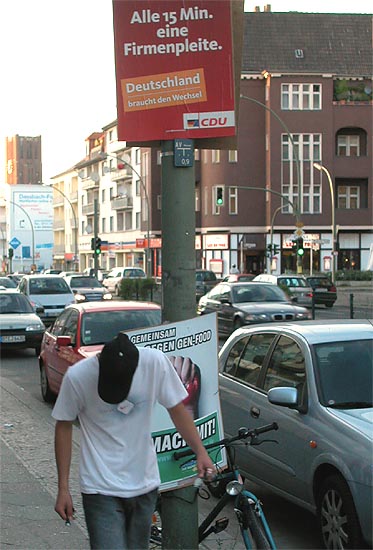 Berlin-Tempelhof, Bundestagswahl 2005: Wahlplakate